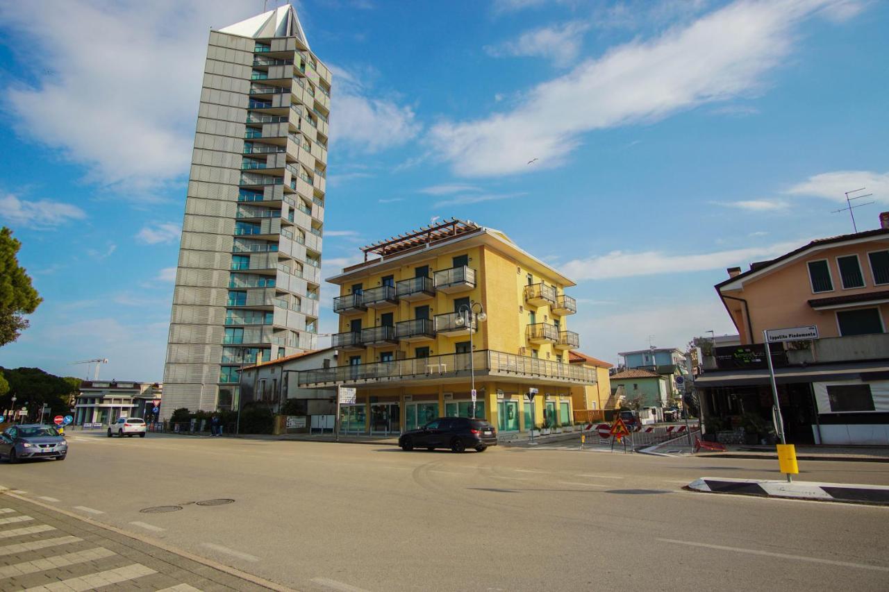 Quito Residence Movida E Spiaggia Lido di Jesolo Exterior photo